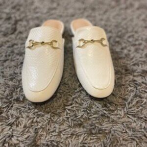 Womens White Classy Mules